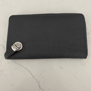 Danier Women's Wallet in Charcol Grey with Silver Accent